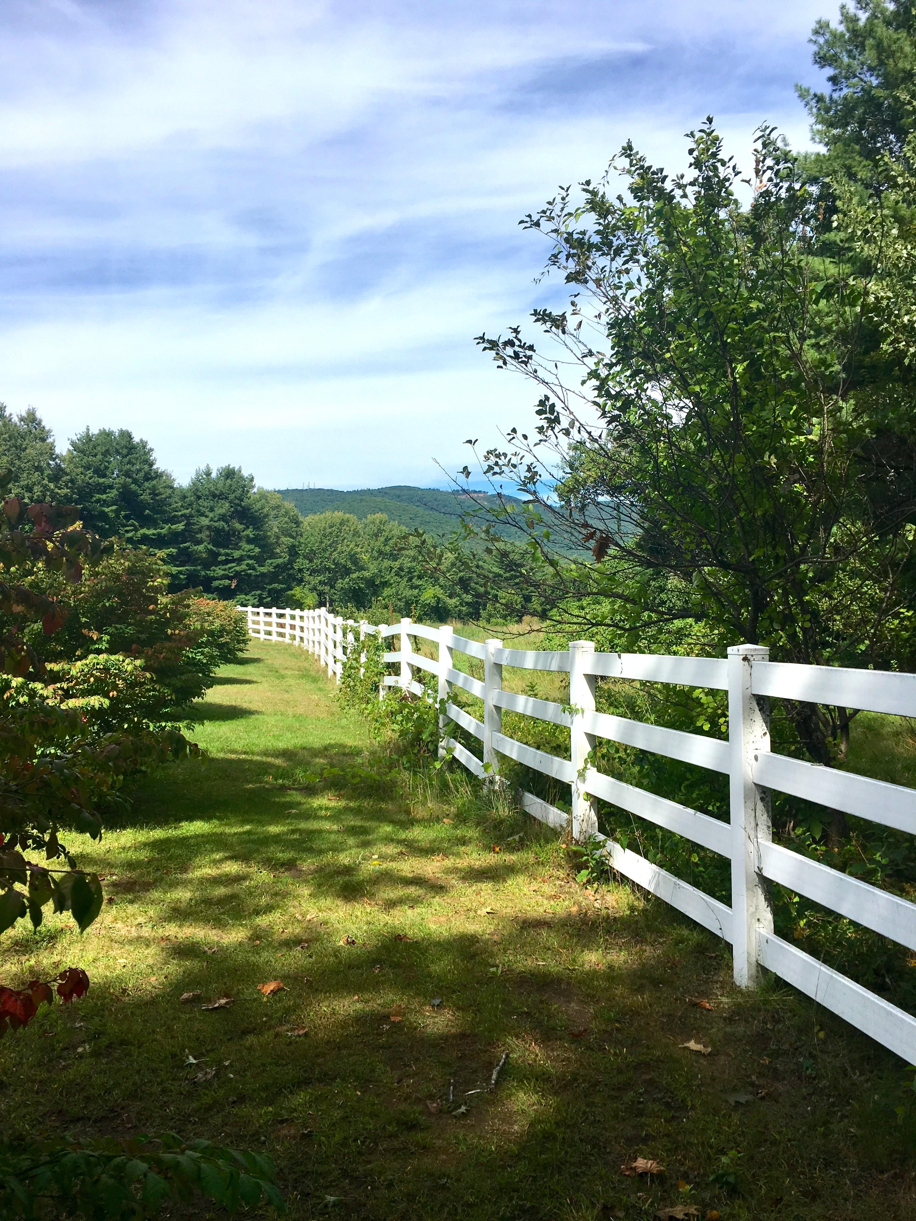 Roaring Brook Ranch Resort Lake George Exterior photo