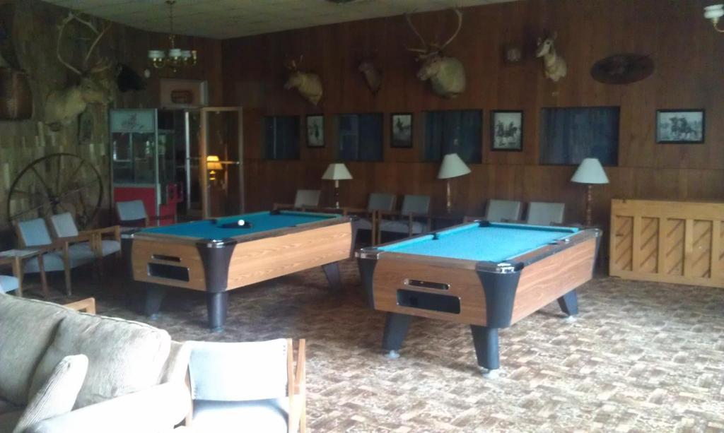 Roaring Brook Ranch Resort Lake George Exterior photo